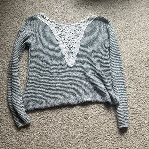 Super cute light sweater